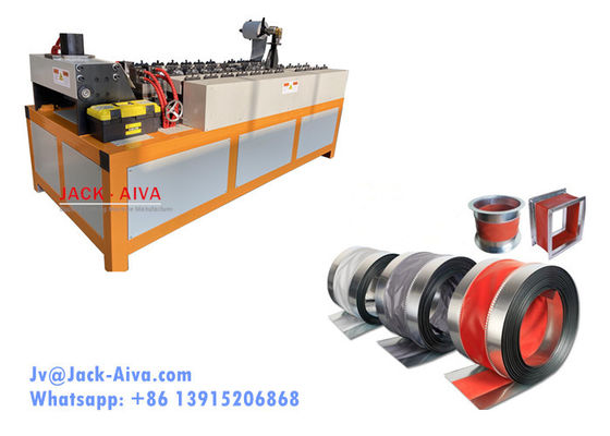 Flexible duct connector making machine met notching device